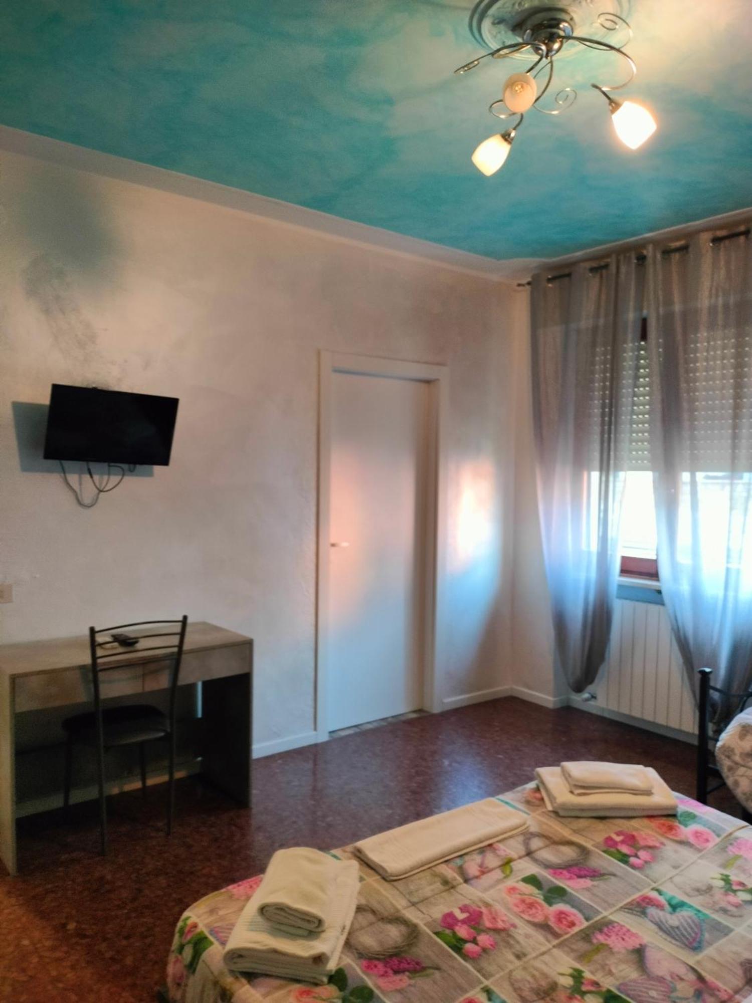 Affittacamere Airport Orio Bergamo أوريو آل سيريو المظهر الخارجي الصورة